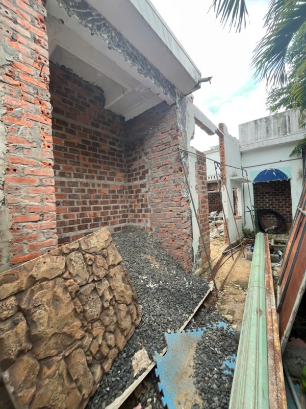 KHẢO SÁT HIỆN TRẠNG NHÀ CŨ - BƯỚC KHỞI ĐẦU CHO MỘT CÔNG TRÌNH CẢI TẠO ĐỂ CHO THUÊ